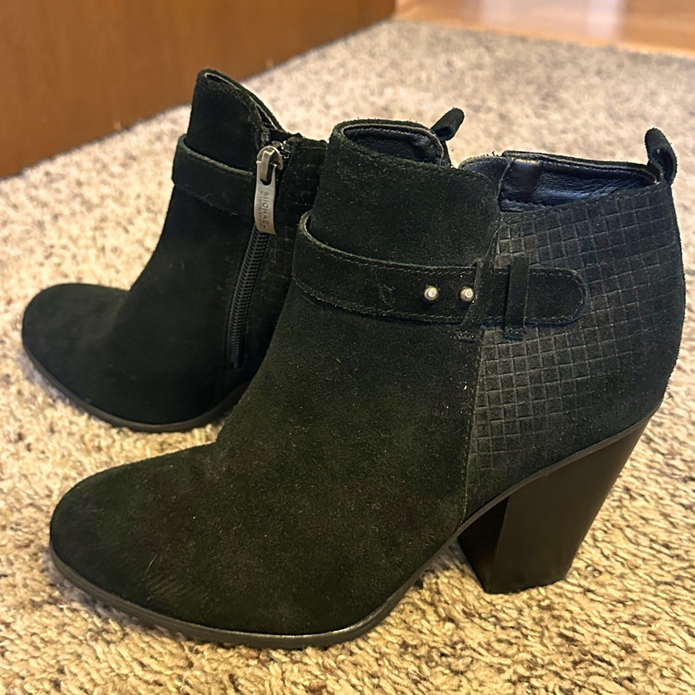 MICHAEL SHANNON ANKLE BOOTS
